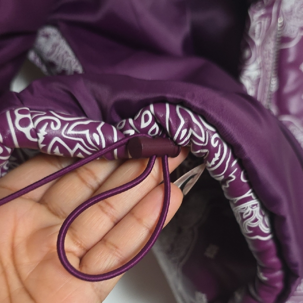 PrettyLittleThing -Patterned Crop Vest - Picture 4 of 9